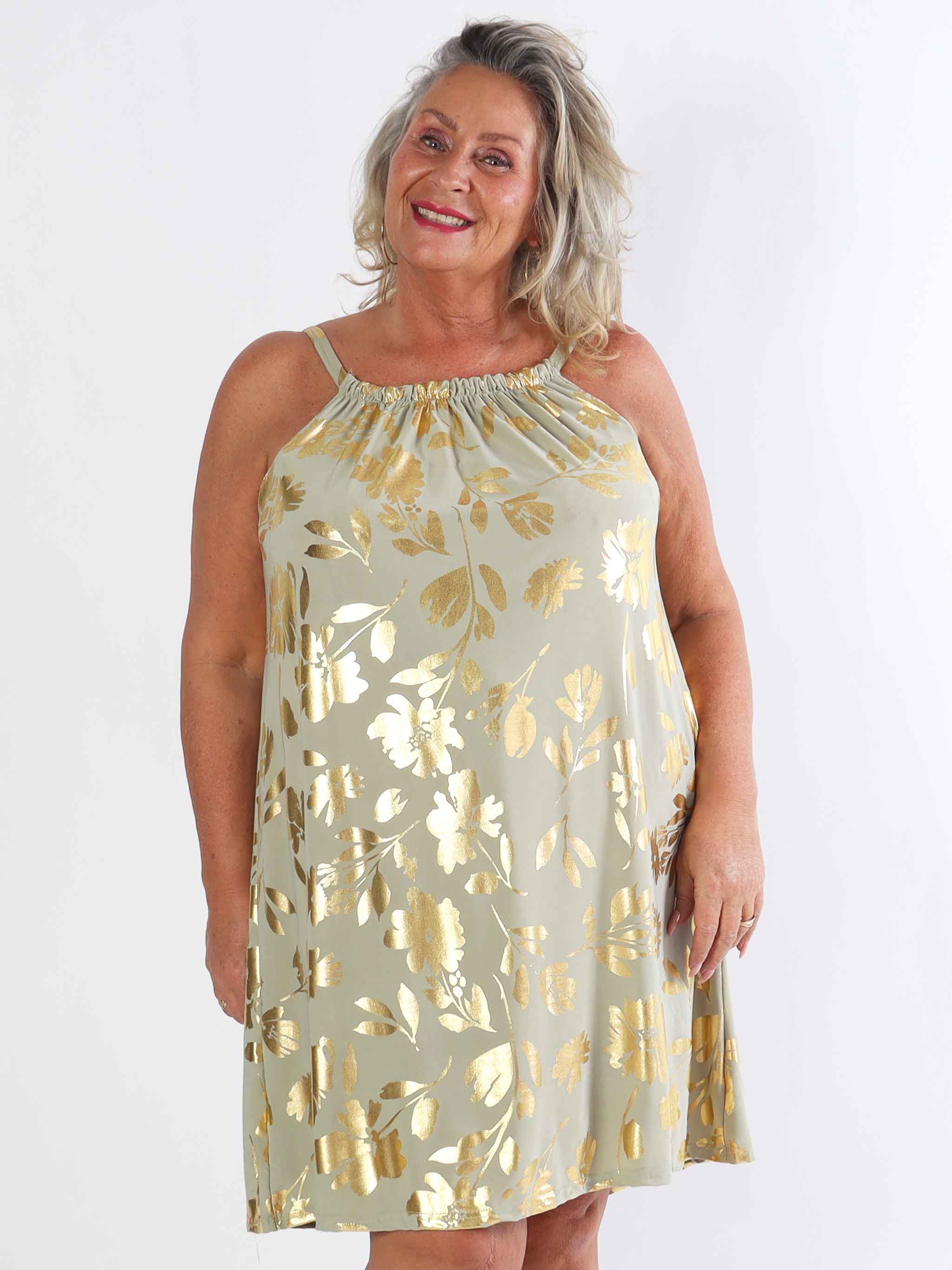 SunLove Gold Flower - Elastisk plus size stropkjole med store guldblade